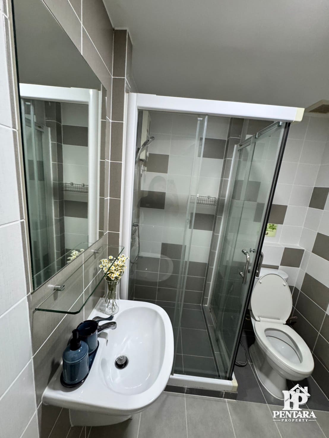 Zcape 3 Condominium 8